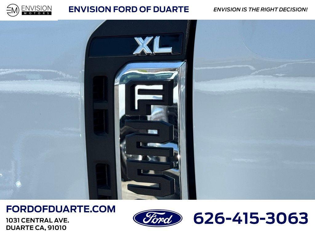 new 2025 Ford F-250 car, priced at $46,555