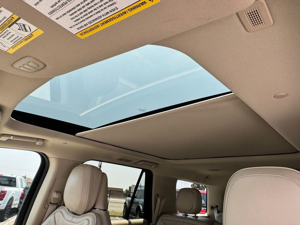 used 2019 Lincoln Navigator car, priced at $38,288