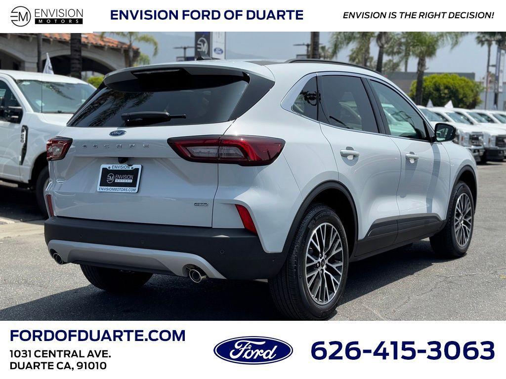 new 2025 Ford Escape car, priced at $33,252