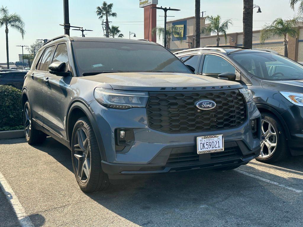 new 2025 Ford Explorer car, priced at $58,400