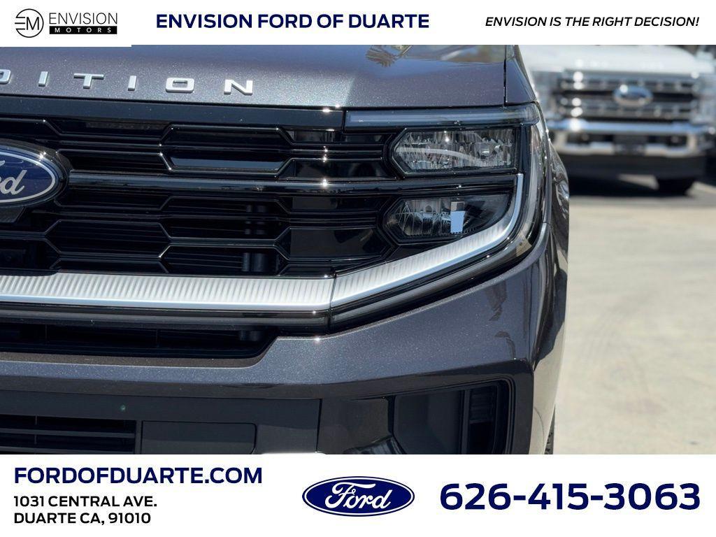 new 2025 Ford Expedition car, priced at $79,790