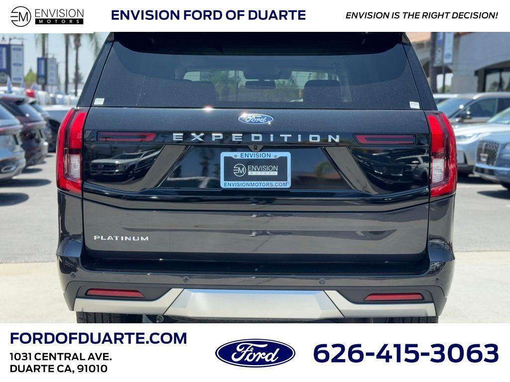 new 2025 Ford Expedition car, priced at $79,790