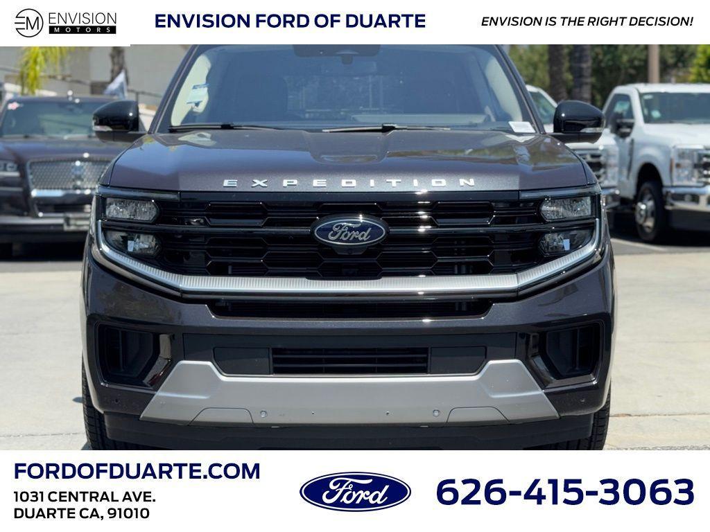 new 2025 Ford Expedition car, priced at $79,790