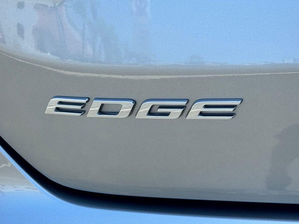 used 2020 Ford Edge car, priced at $19,888