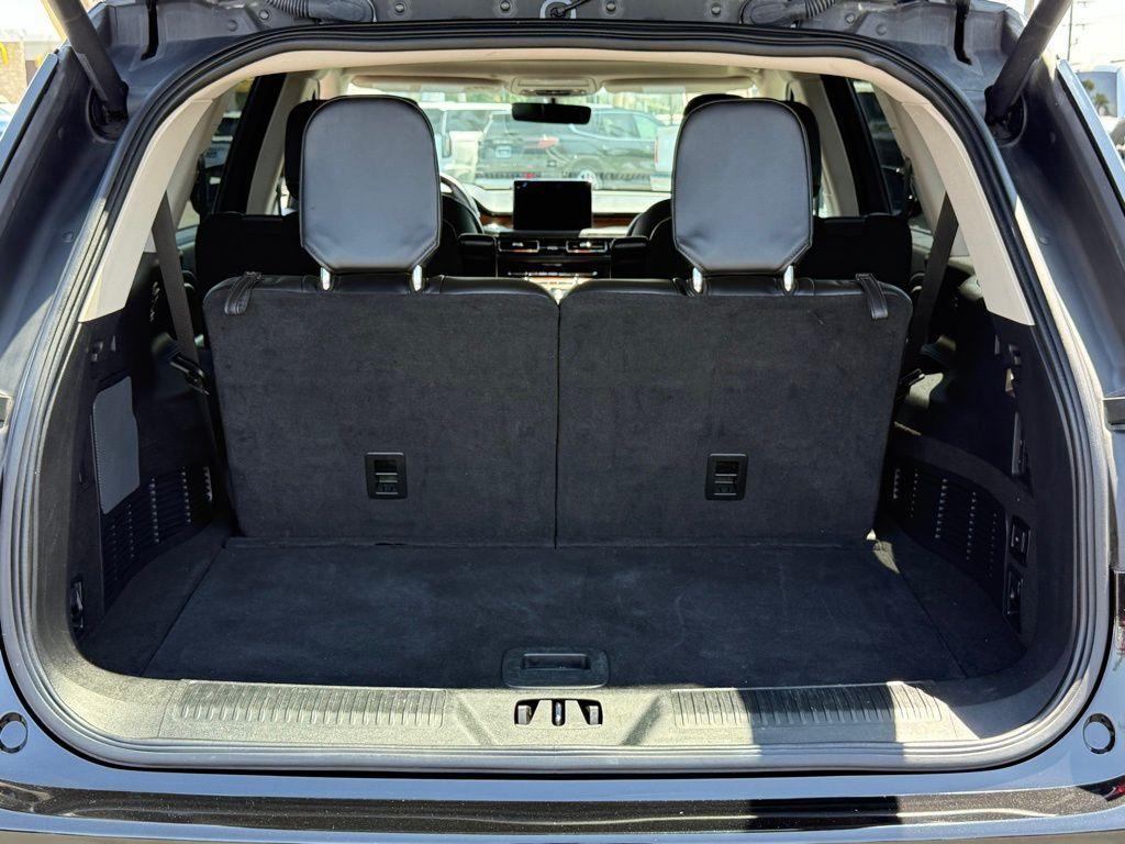 used 2023 Lincoln Aviator car, priced at $51,888