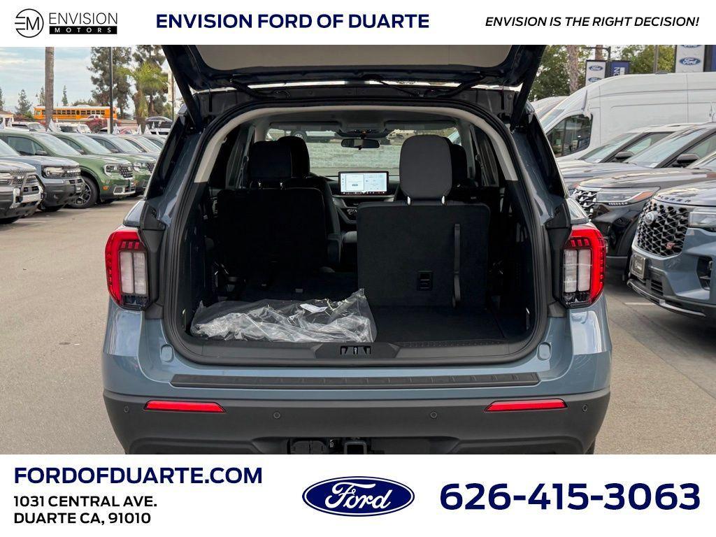 new 2026 Ford Explorer car