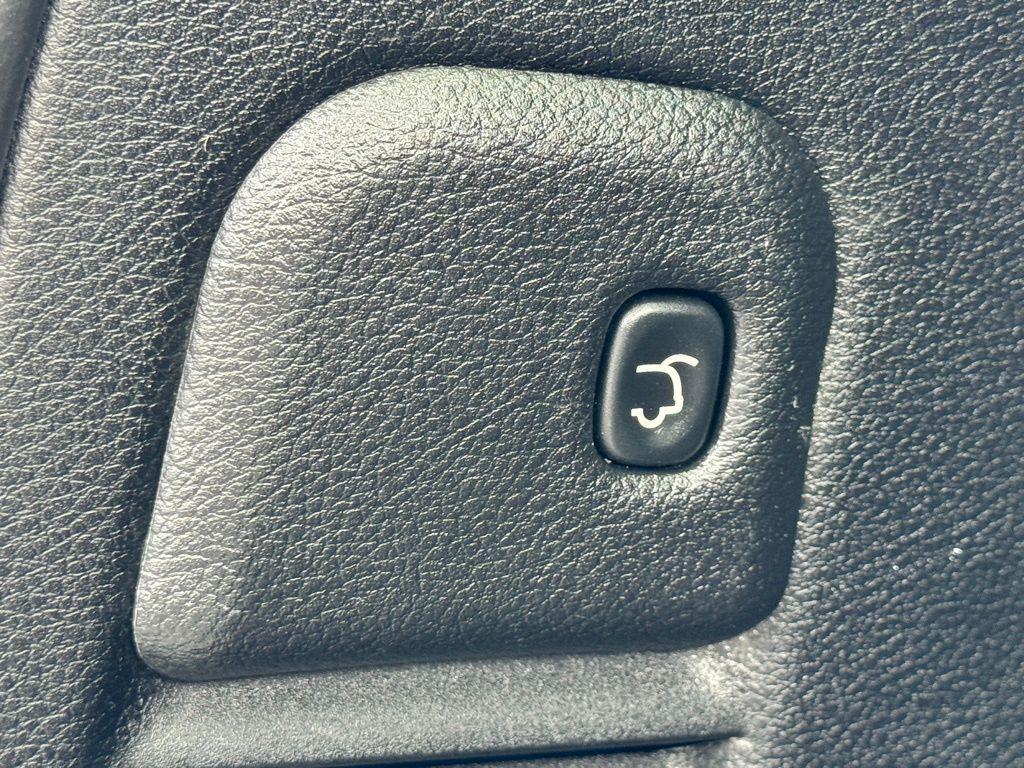 used 2014 Jeep Grand Cherokee car, priced at $13,995