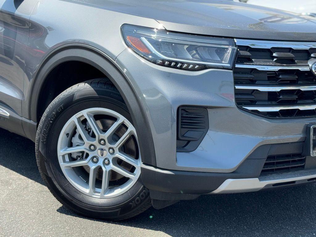 used 2025 Ford Explorer car, priced at $36,495
