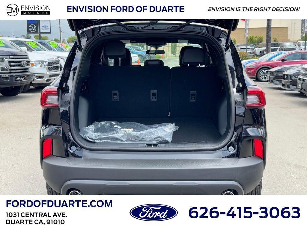 new 2025 Ford Escape car, priced at $33,985