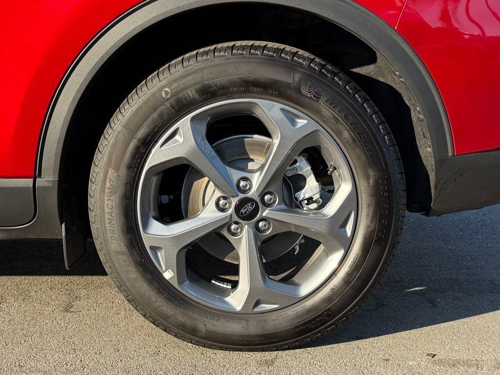 used 2025 Ford Escape car, priced at $30,995