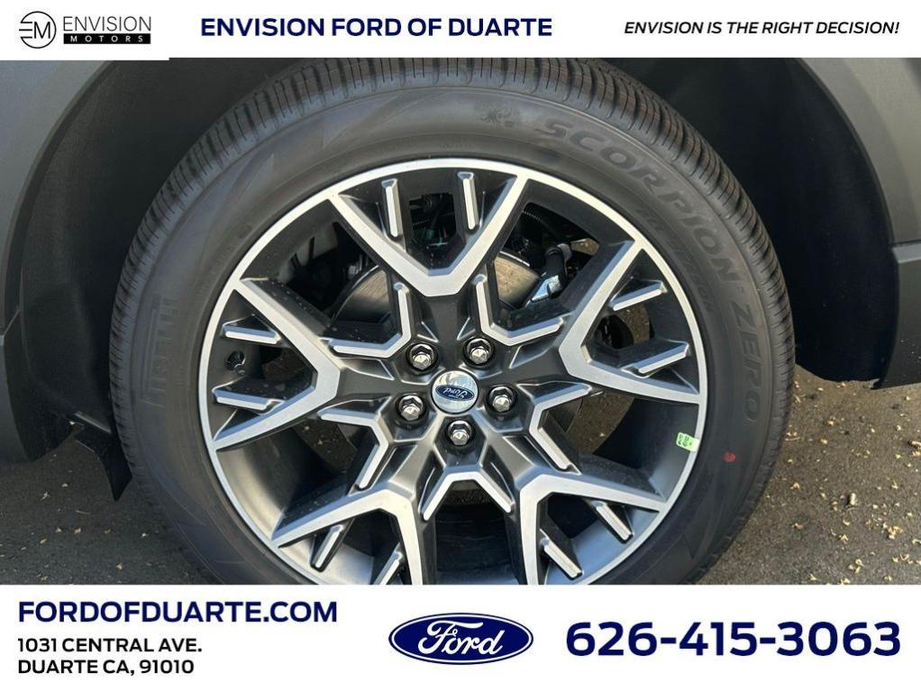 new 2025 Ford Explorer car, priced at $59,990