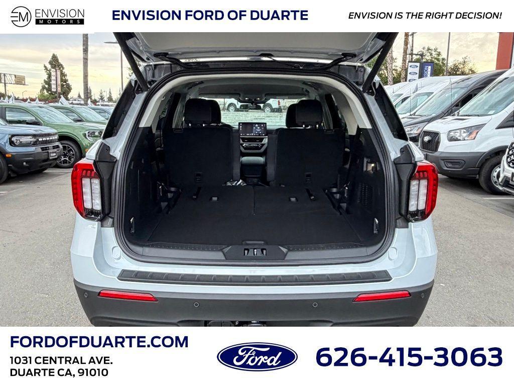 new 2026 Ford Explorer car