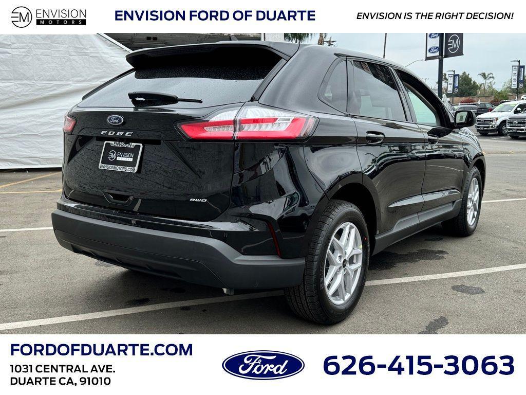 new 2024 Ford Edge car, priced at $32,526