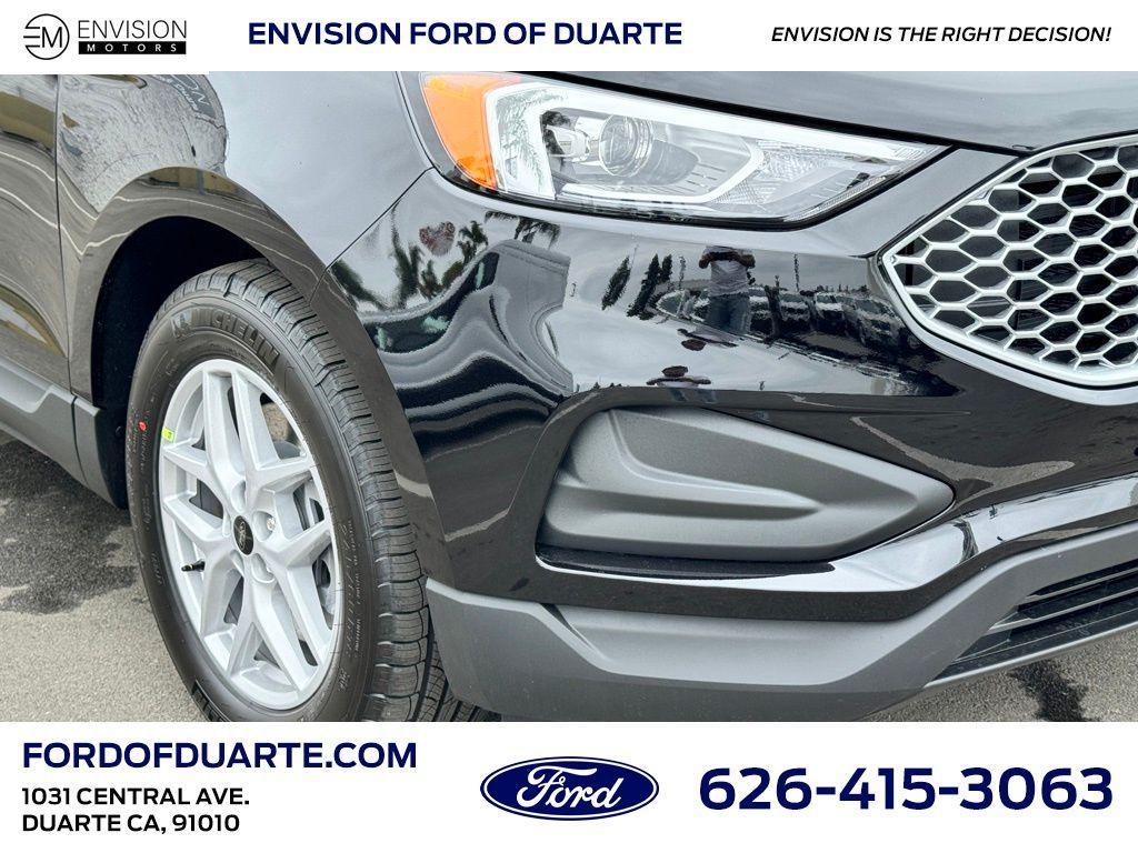 new 2024 Ford Edge car, priced at $32,526