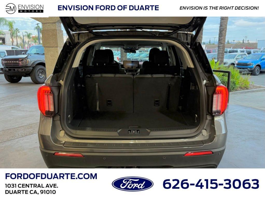 new 2026 Ford Explorer car