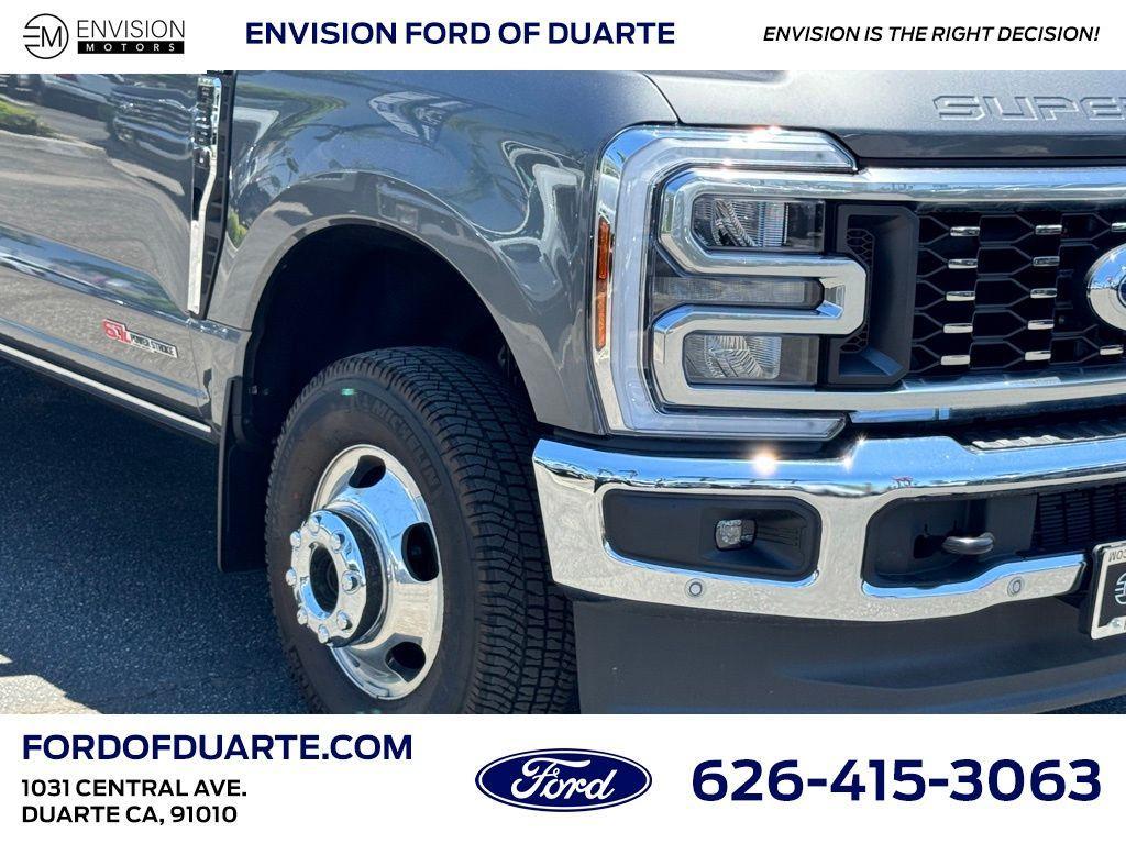 new 2025 Ford F-350 car, priced at $89,655