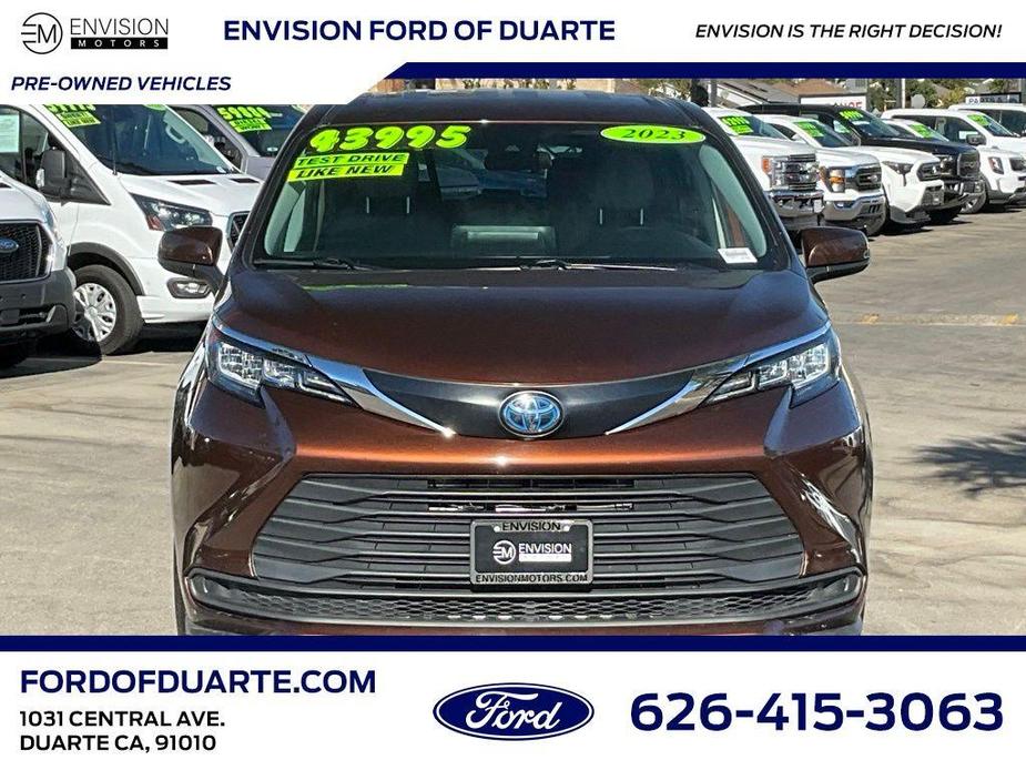 used 2023 Toyota Sienna car, priced at $42,888