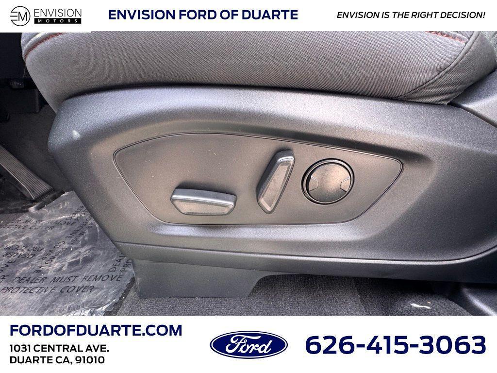 new 2025 Ford Explorer car, priced at $40,030