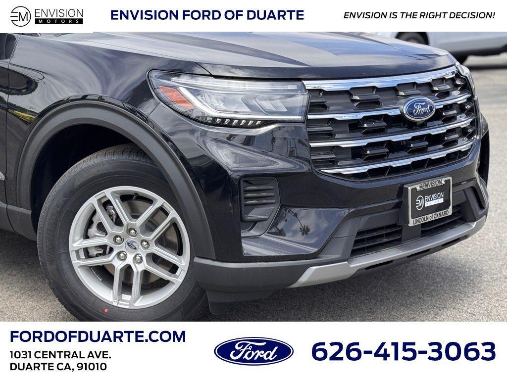 new 2025 Ford Explorer car, priced at $40,030