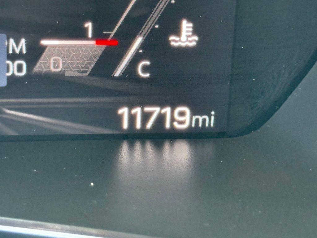 used 2024 GMC Canyon car, priced at $39,988