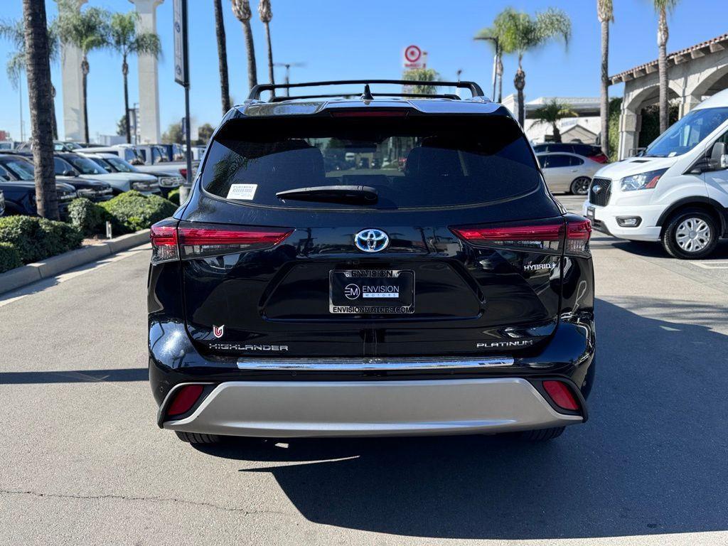 used 2023 Toyota Highlander Hybrid car, priced at $44,995