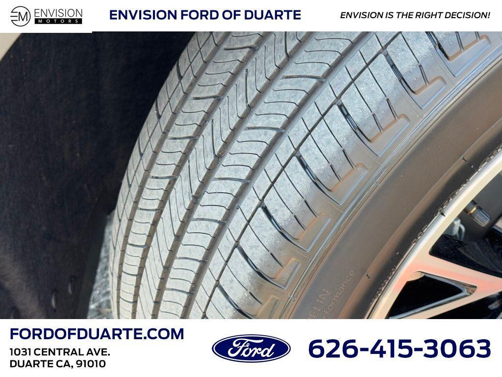 new 2025 Ford Escape car, priced at $33,490