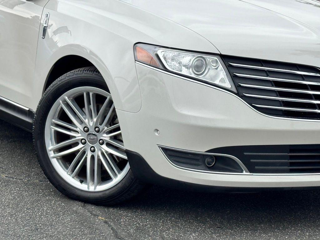 used 2019 Lincoln MKT car, priced at $17,588