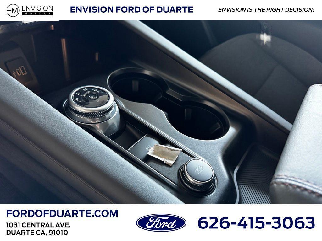 new 2025 Ford Explorer car, priced at $39,880