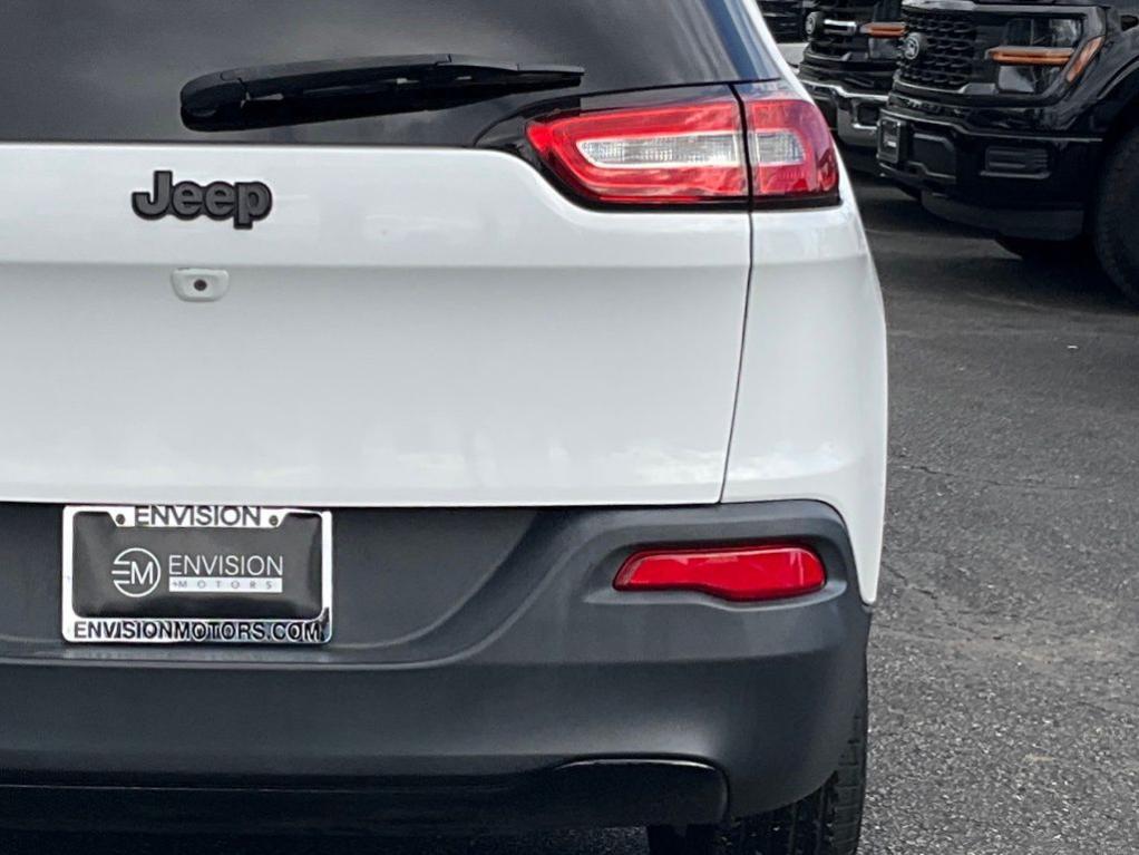 used 2018 Jeep Cherokee car, priced at $12,250