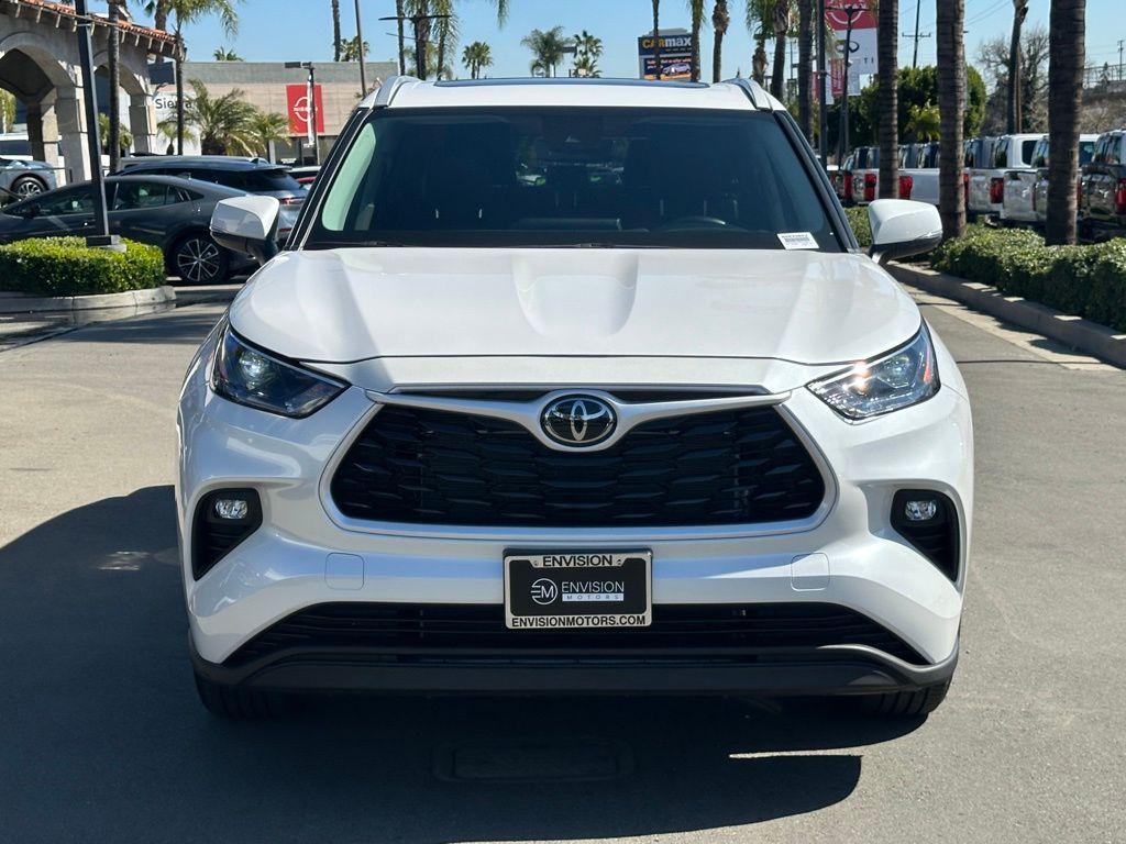 used 2024 Toyota Highlander car, priced at $43,995