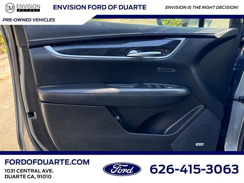 used 2021 Cadillac XT5 car, priced at $26,888