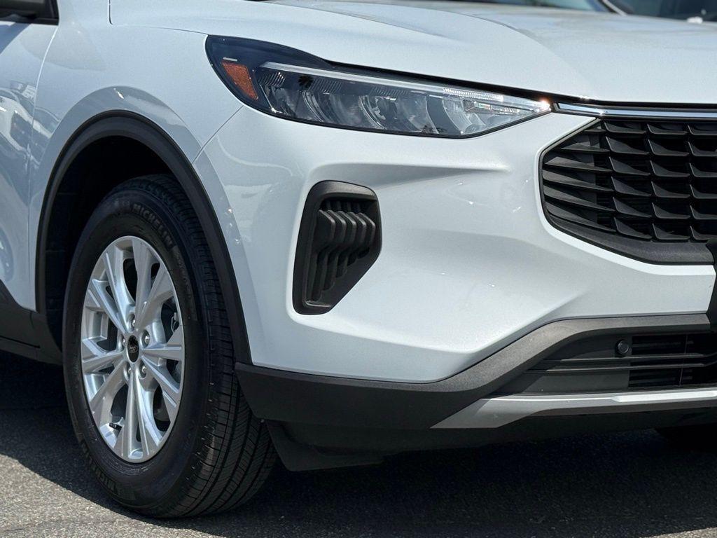 used 2025 Ford Escape car, priced at $29,995
