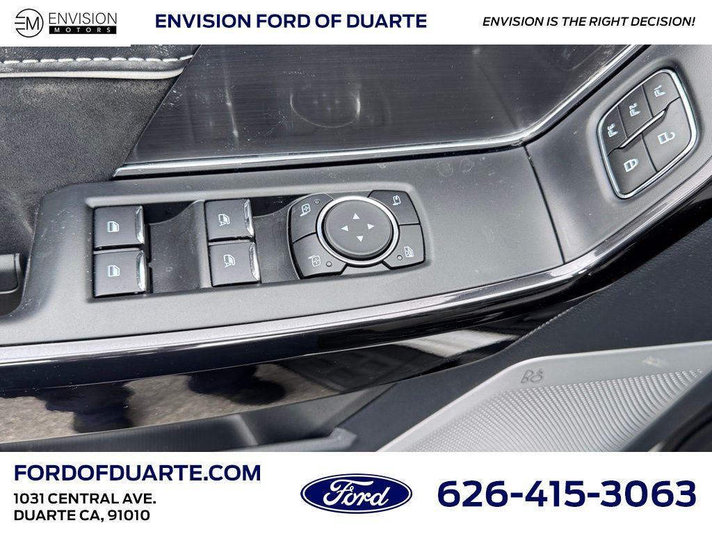 new 2025 Ford F-150 Lightning car, priced at $86,860