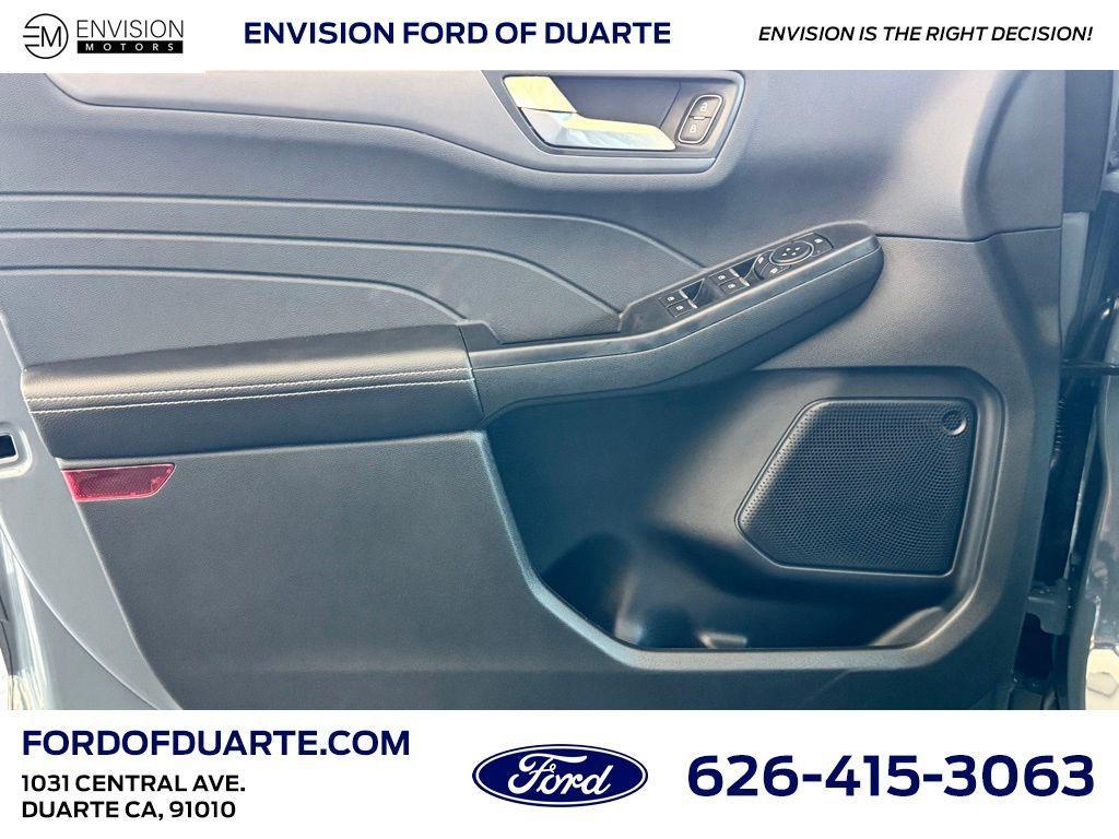 new 2025 Ford Escape car, priced at $33,395