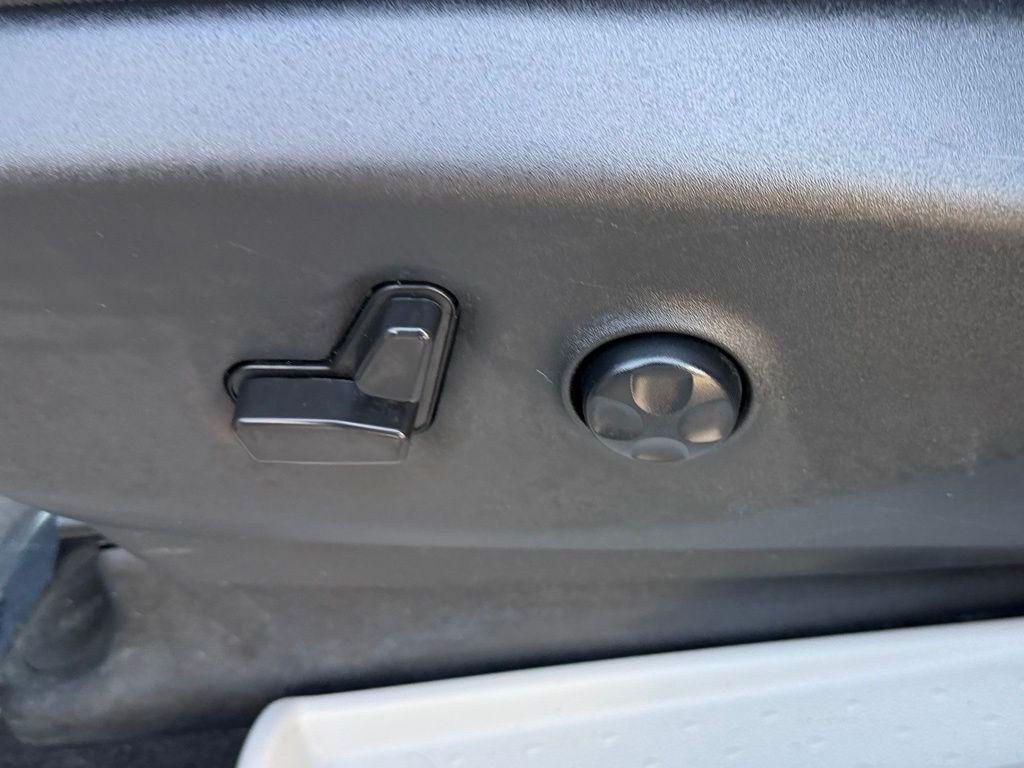 used 2022 Chrysler Pacifica car, priced at $19,888