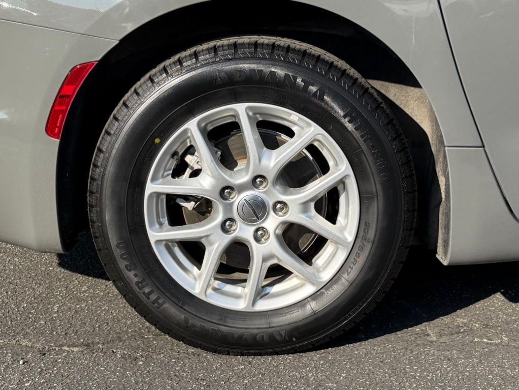 used 2022 Chrysler Pacifica car, priced at $19,888