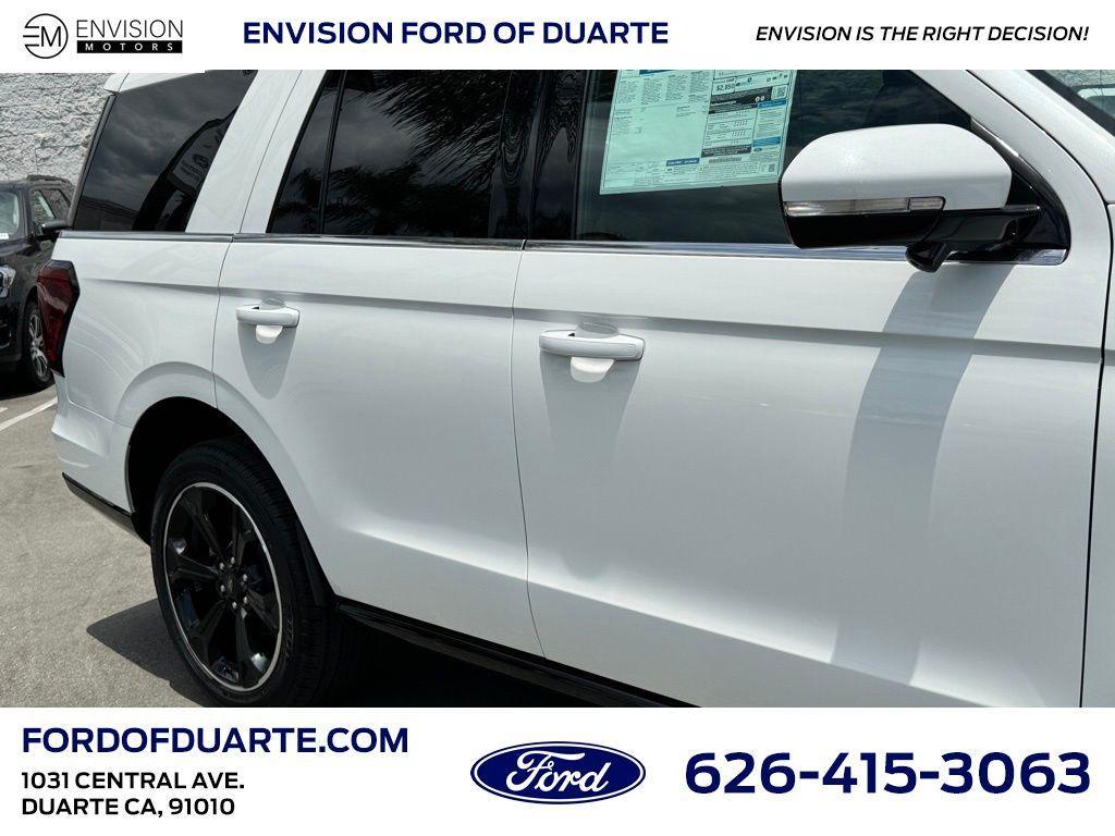 new 2024 Ford Expedition car, priced at $70,965