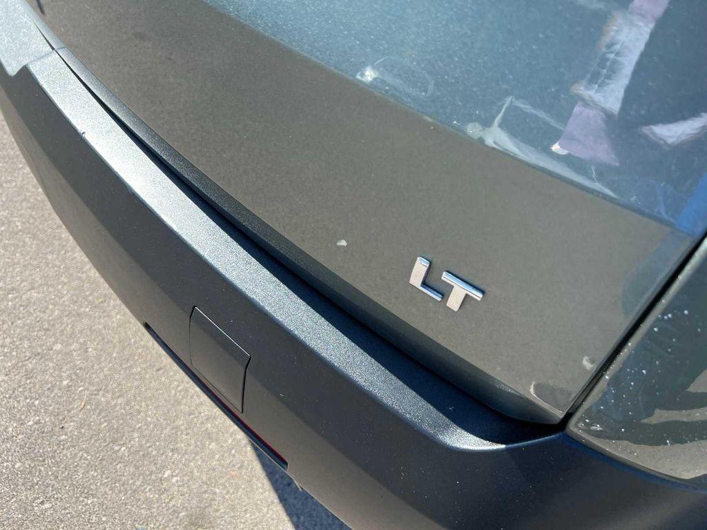 used 2023 Chevrolet Traverse car, priced at $28,899