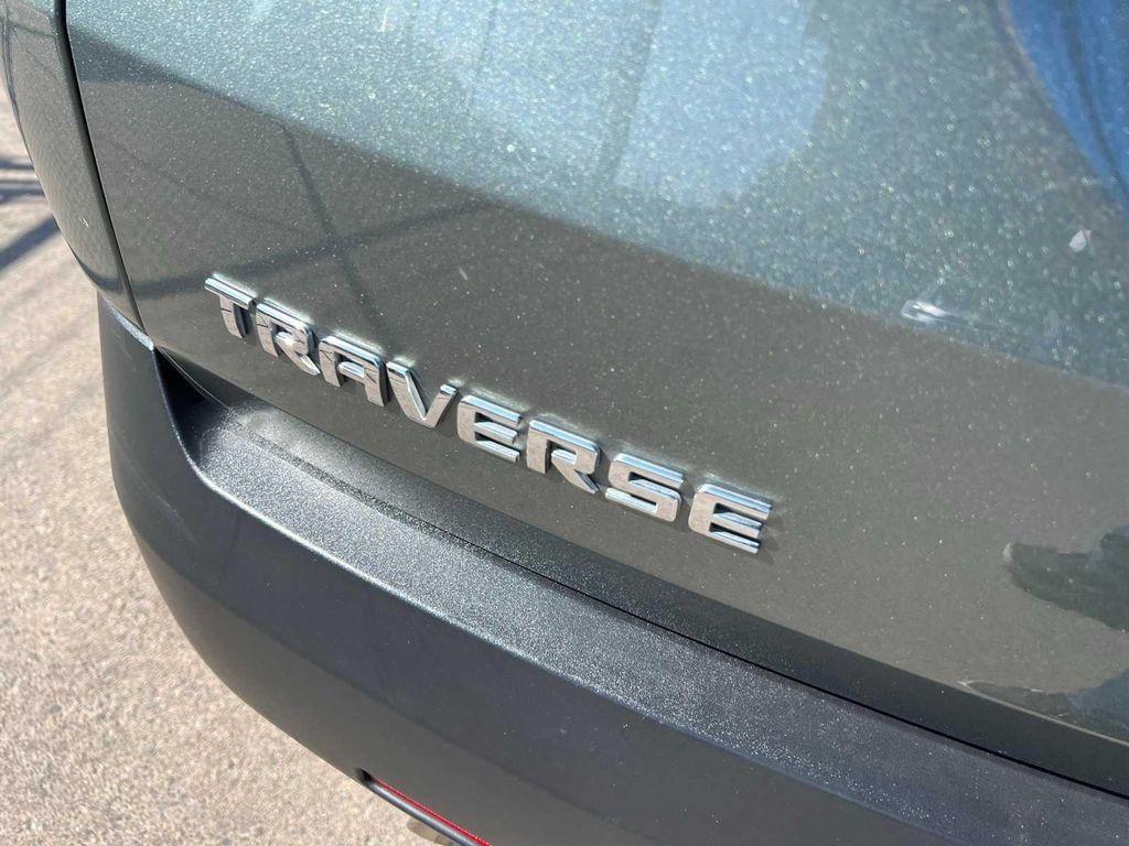 used 2023 Chevrolet Traverse car, priced at $28,899