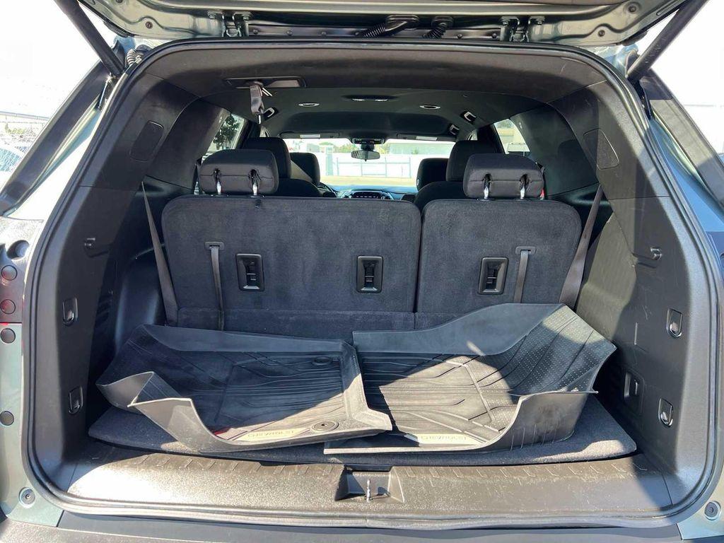 used 2023 Chevrolet Traverse car, priced at $28,899