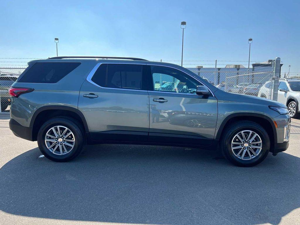 used 2023 Chevrolet Traverse car, priced at $28,899
