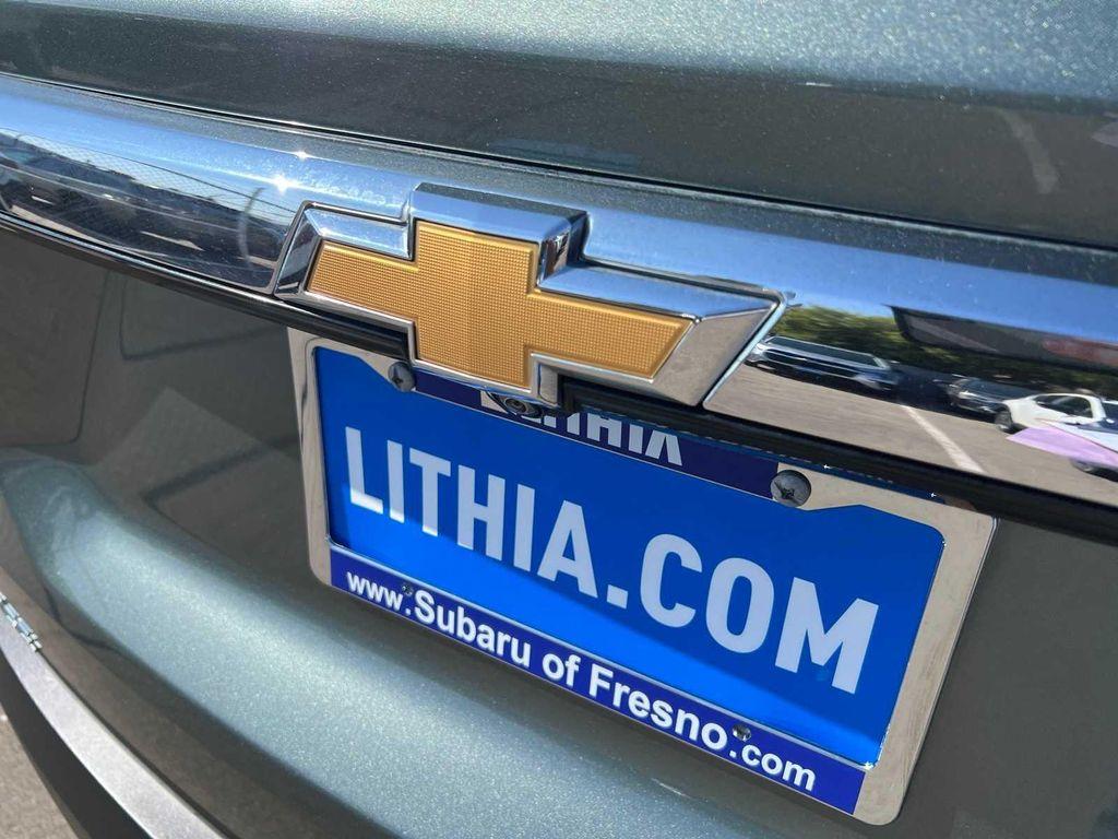 used 2023 Chevrolet Traverse car, priced at $28,899