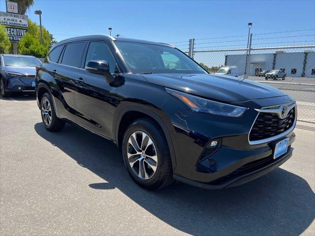 used 2022 Toyota Highlander car, priced at $32,949