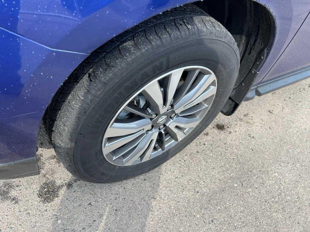 used 2020 Nissan Pathfinder car, priced at $13,999