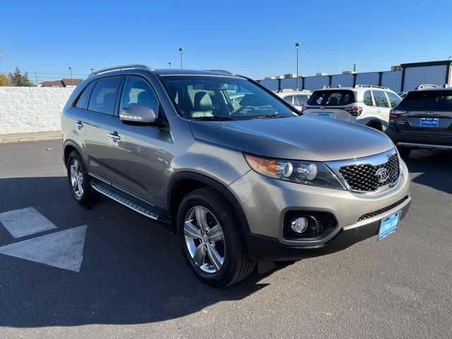 used 2013 Kia Sorento car, priced at $5,920