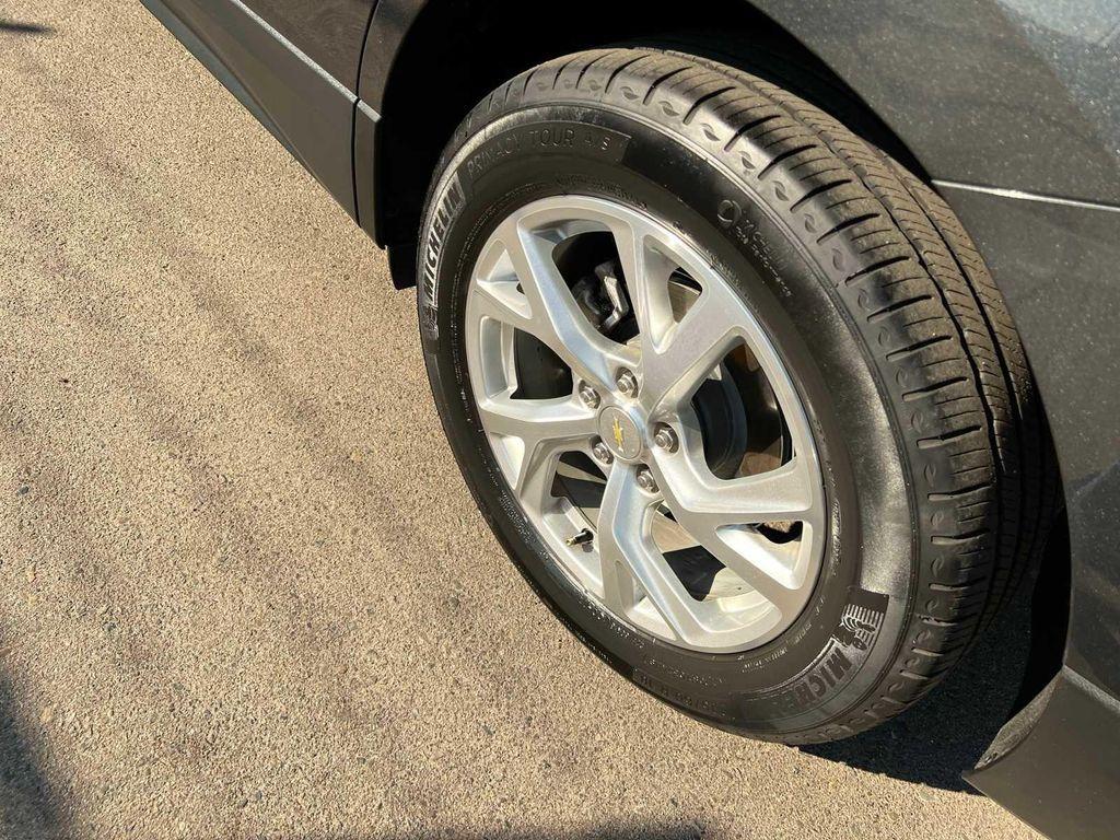 used 2021 Chevrolet Equinox car, priced at $17,699