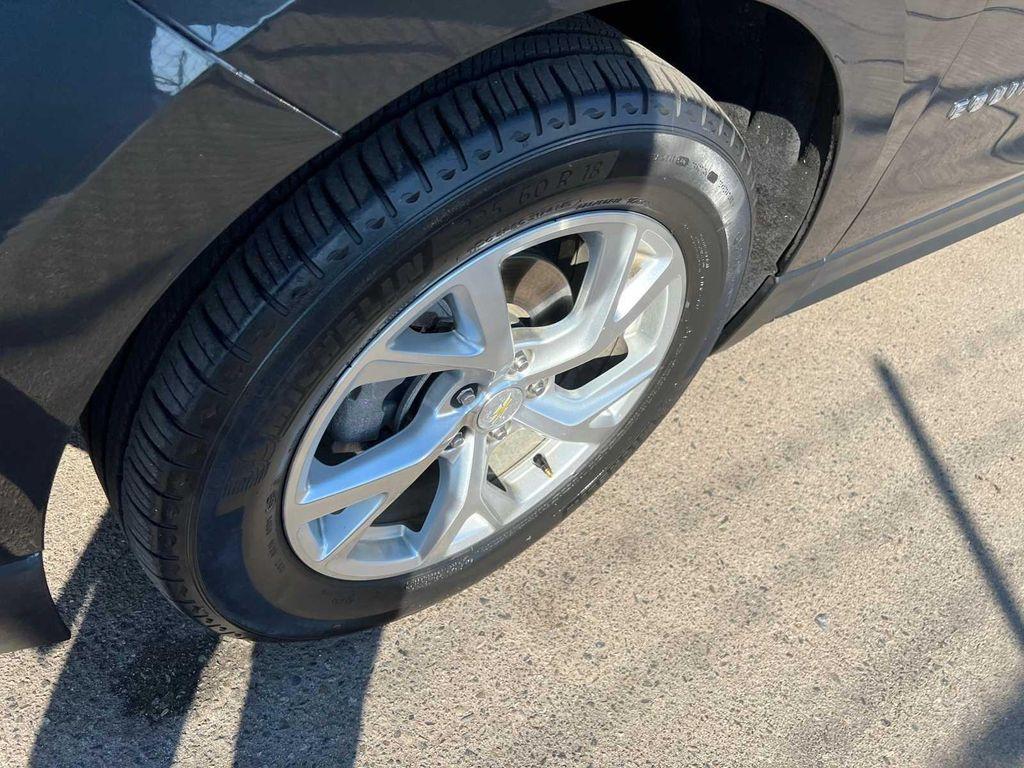 used 2021 Chevrolet Equinox car, priced at $17,699