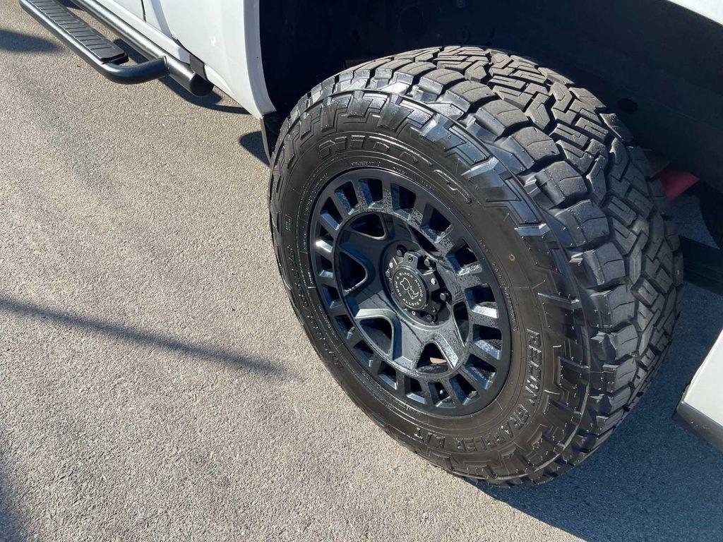 used 2018 Chevrolet Silverado 1500 car, priced at $30,299