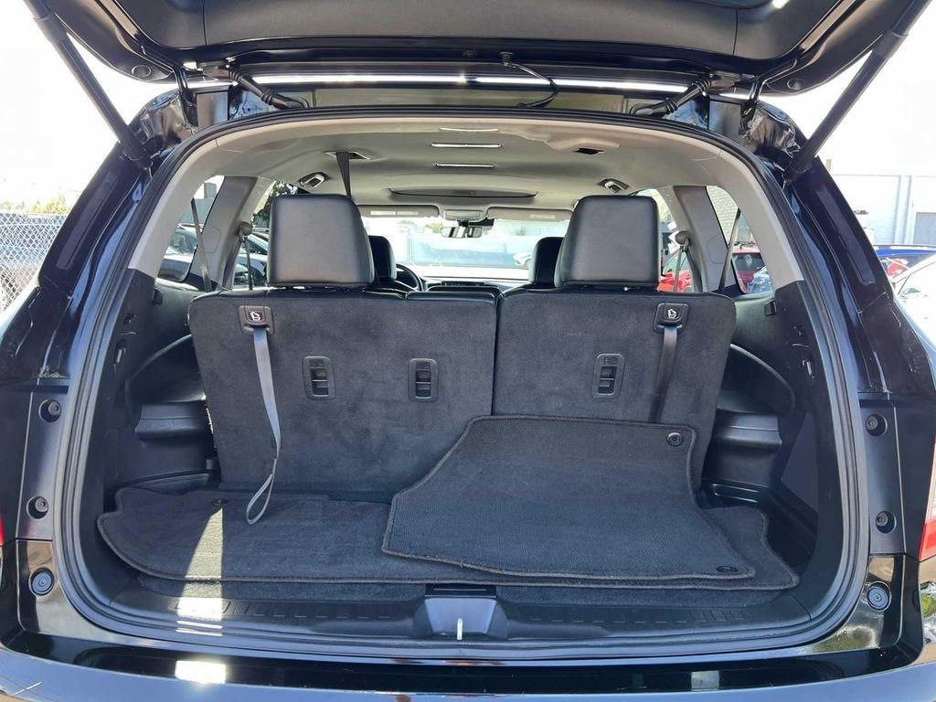 used 2022 Honda Pilot car, priced at $26,056