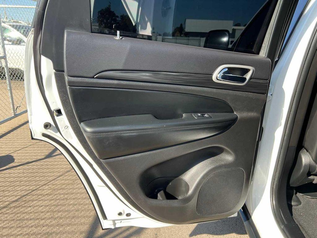 used 2021 Jeep Grand Cherokee car, priced at $21,789